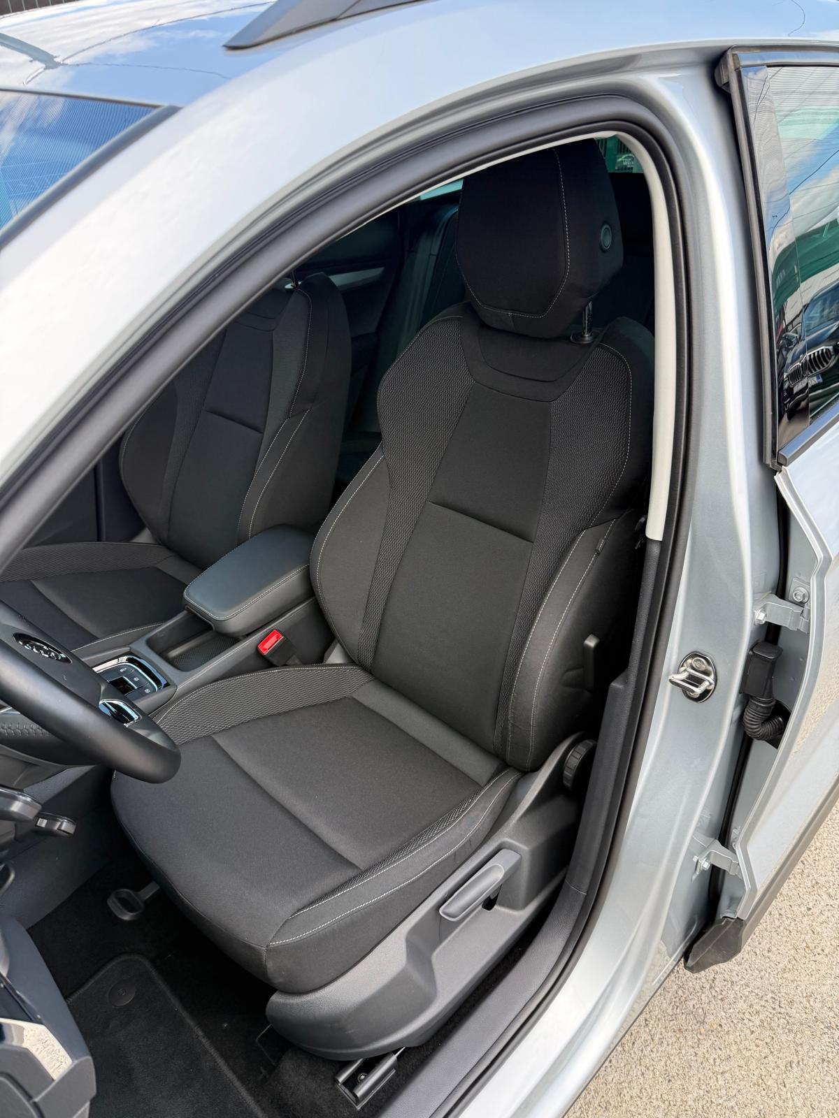 Škoda Karoq 1.5 TSI DSG °NAVI°KAMERA°JAMSTVO 12MJ°LEASING BEZ UČEŠĆA°, fotografija 13