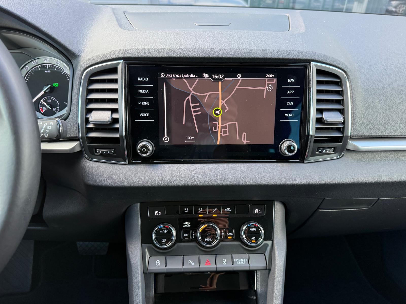 Škoda Karoq 1.5 TSI DSG °NAVI°KAMERA°JAMSTVO 12MJ°LEASING BEZ UČEŠĆA°, fotografija 11