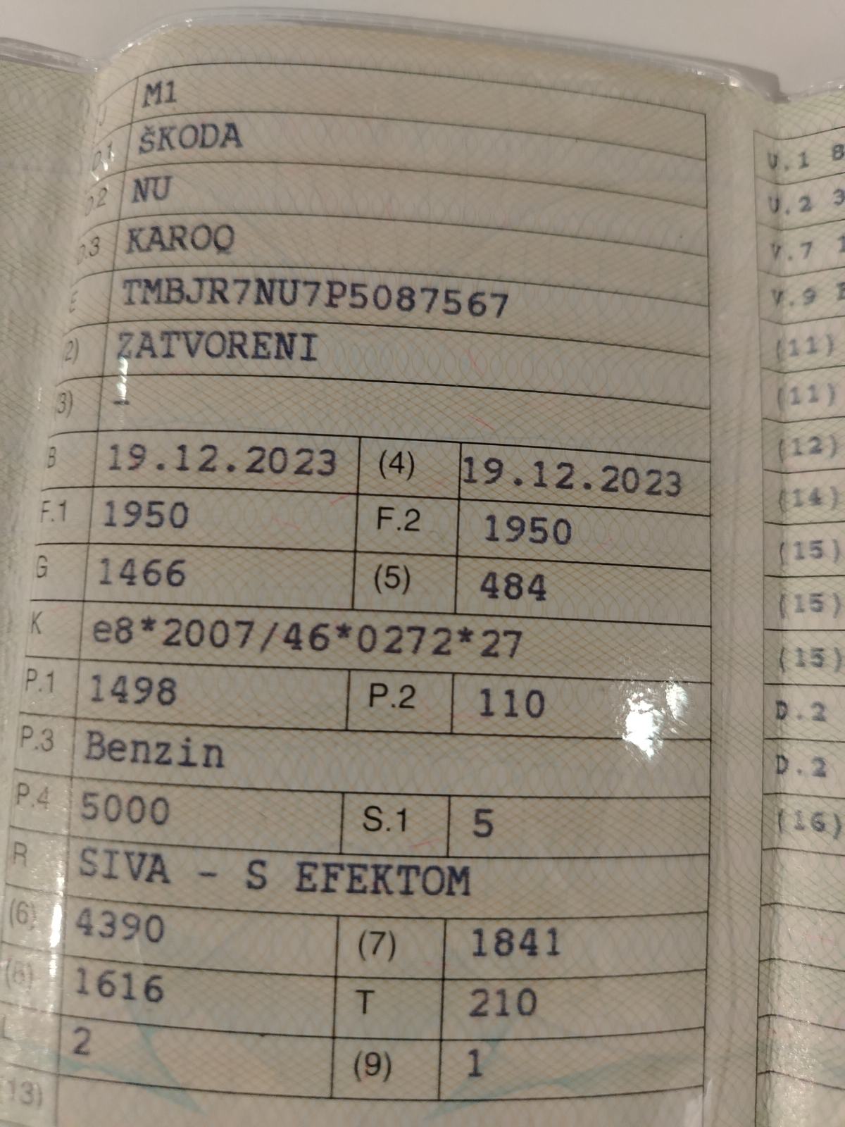 Škoda Karoq 1,5 TSI DSG STYLE KUPLJEN NOV U HR, SERVISNA, MOD 2024GOD, fotografija 7