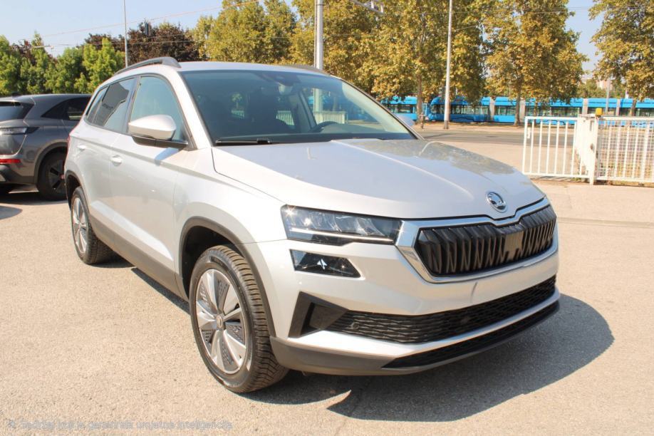 Škoda Karoq 1,5 TSI LEASING BEZ UČEŠĆA I BEZ JAMACA, fotografija 2