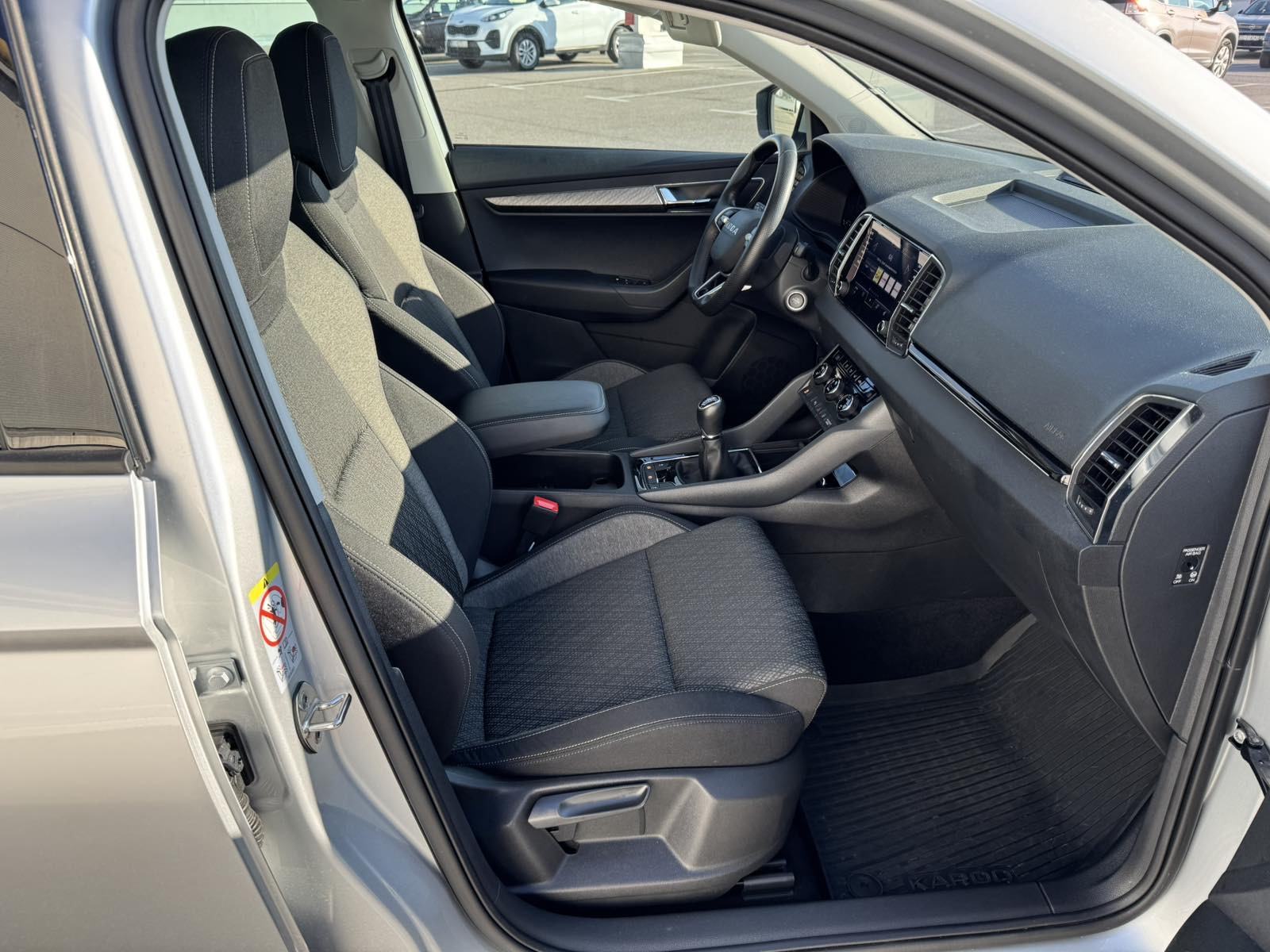 Škoda Karoq 1.5 TSI Selection,150 ks!, fotografija 10