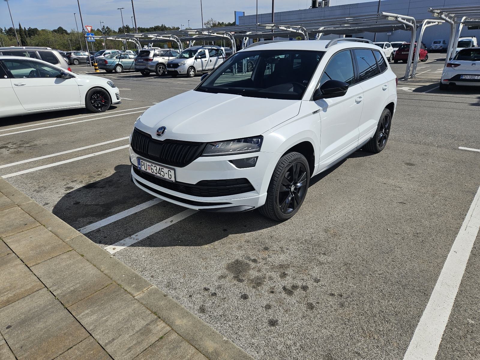 Škoda Karoq 1,5 TSI Sport line, fotografija 1