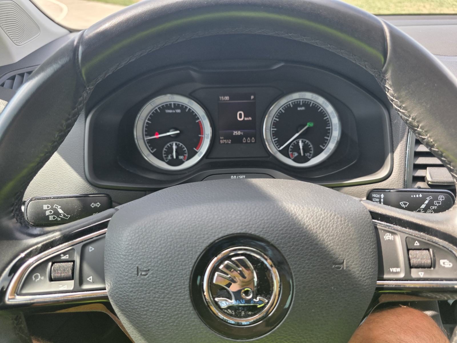 Škoda Karoq 1,5 TSI DSG, 12.2018. prvi vlasnik, puno opreme, servisna, fotografija 13