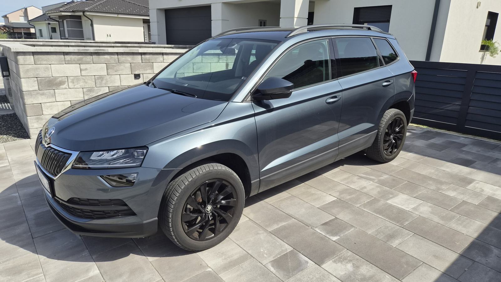Škoda Karoq 1,5 TSI, fotografija 4
