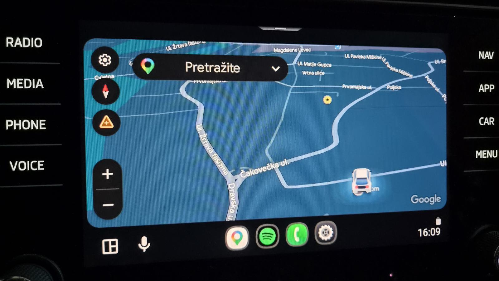 Škoda Karoq 1,5 TSI, fotografija 8