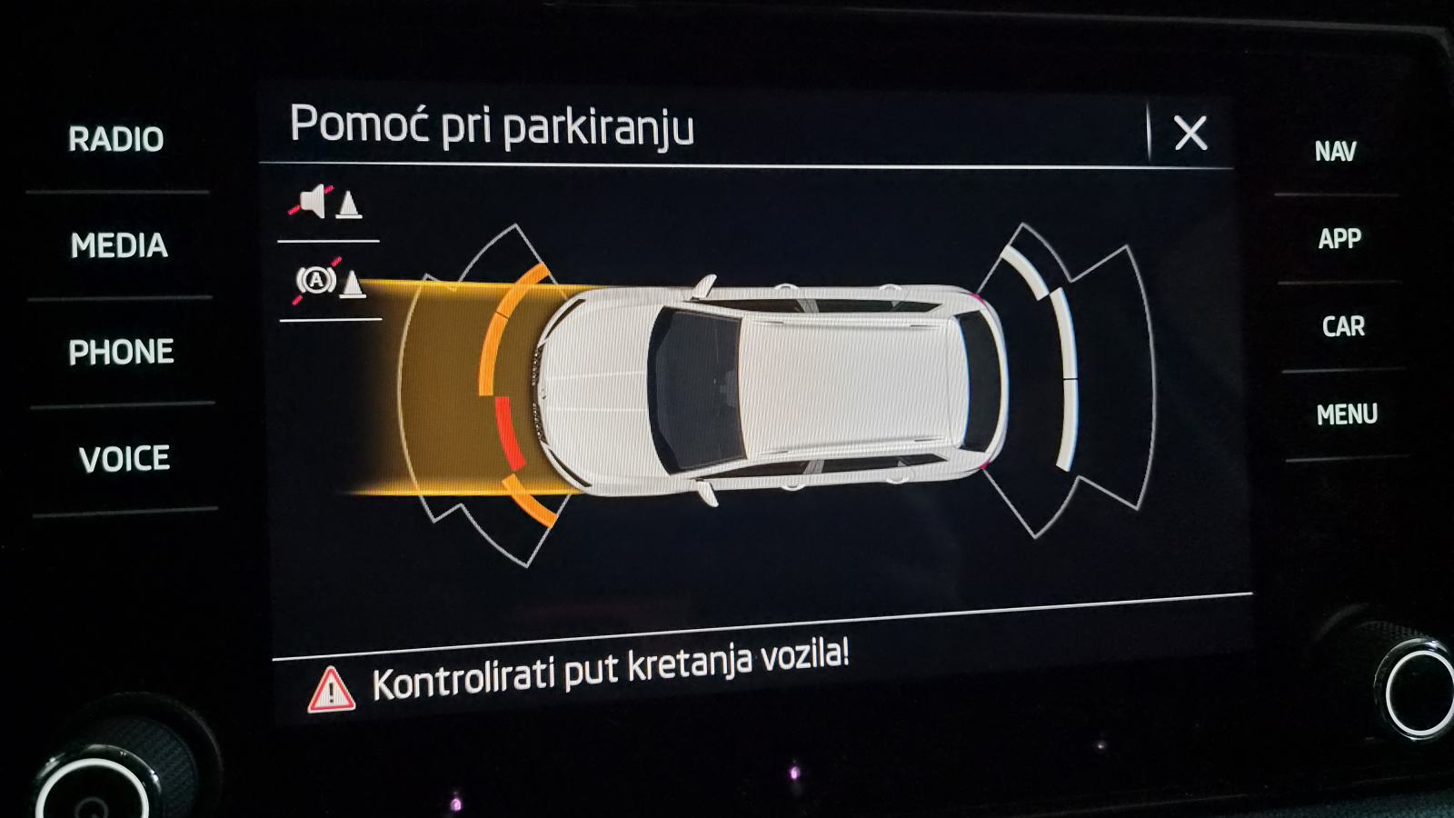 Škoda Karoq 1,5 TSI, fotografija 9