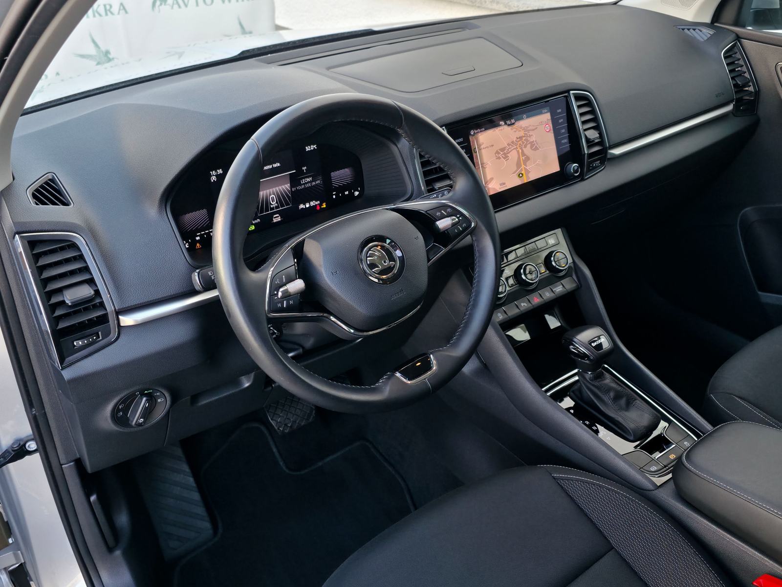 Škoda Karoq 1.5TSI Selection DSG•ACC•KAMERA•LANE•KEYLESS•17C, fotografija 5