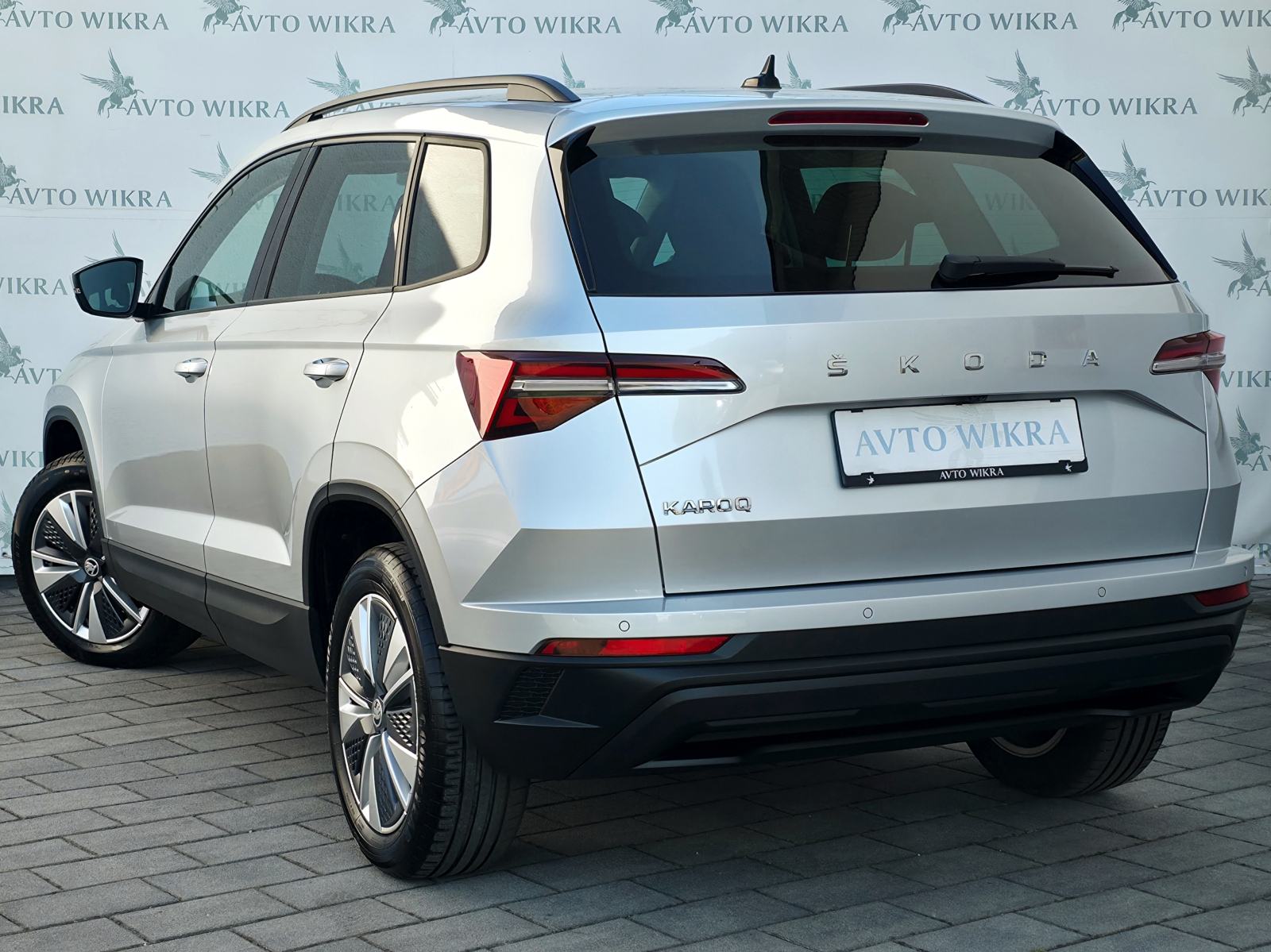 Škoda Karoq 1.5TSI Selection DSG•ACC•KAMERA•LANE•KEYLESS•17C, fotografija 3