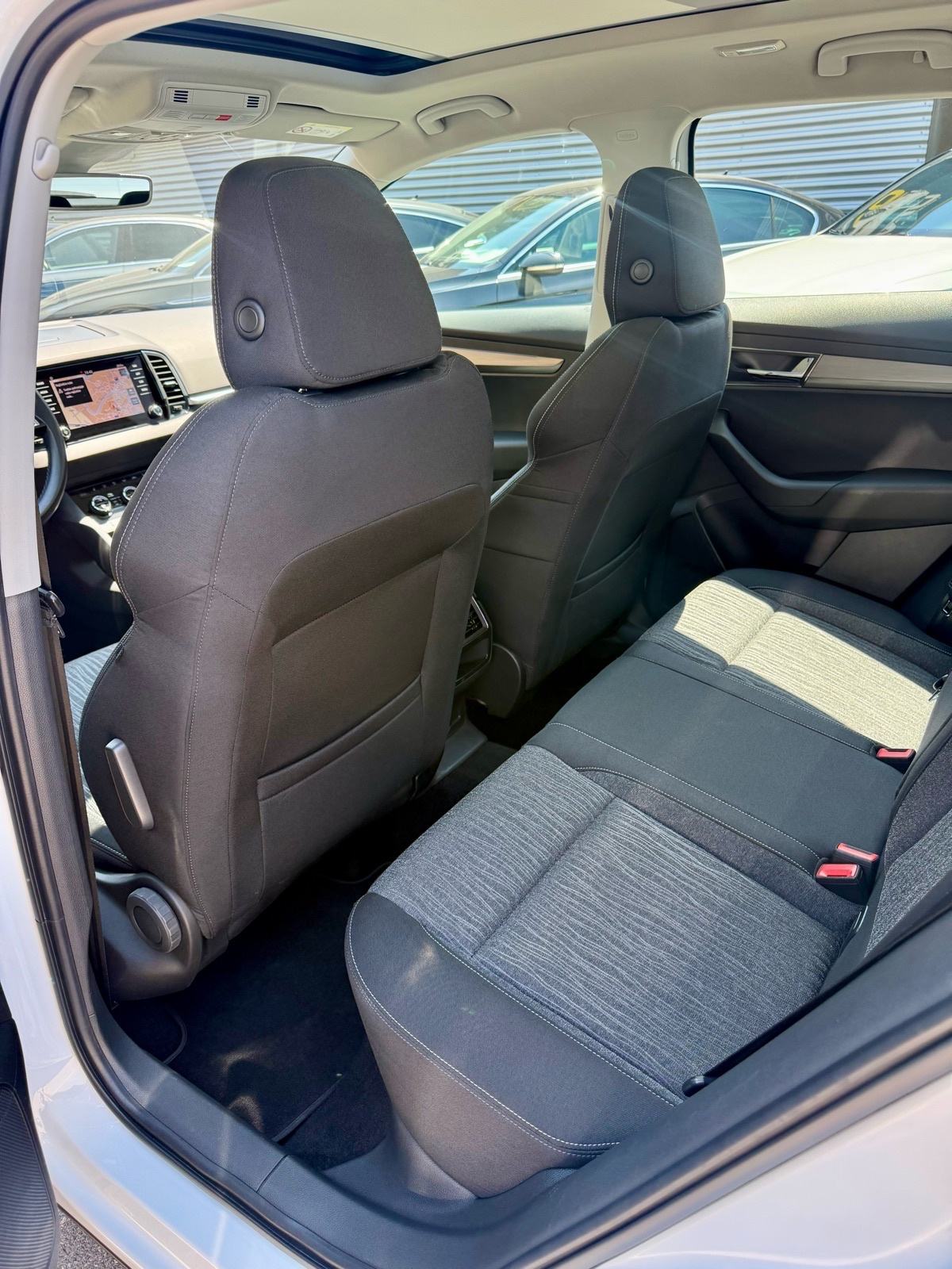 ⭐️ŠKODA KAROQ 1.5TSI STYLE DSG,MATRIX,PANO,ALU 18"⭐️GARANCIJA⭐️, fotografija 12