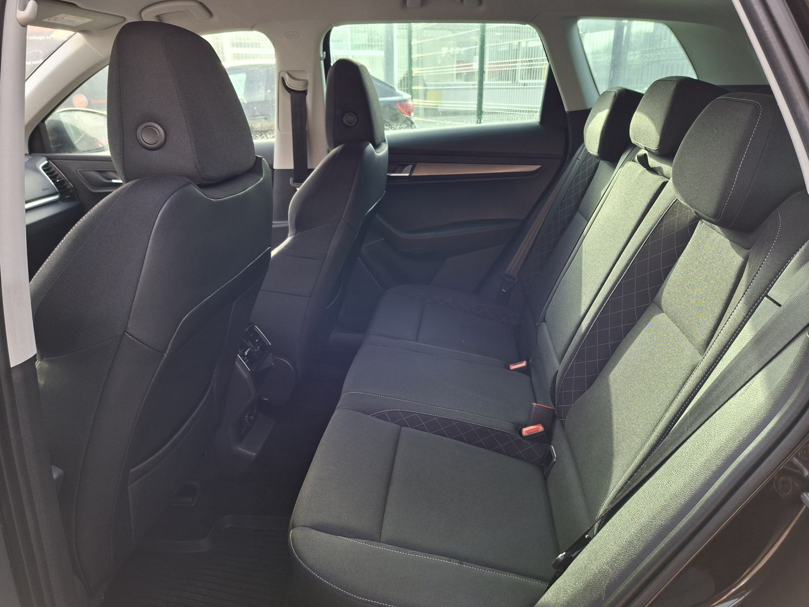 Škoda Karoq 1,6 AMBITION, fotografija 11