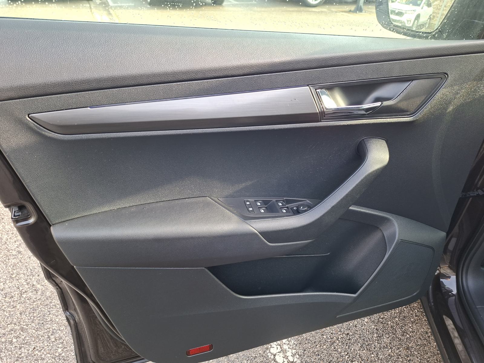 Škoda Karoq 1,6 AMBITION, fotografija 12