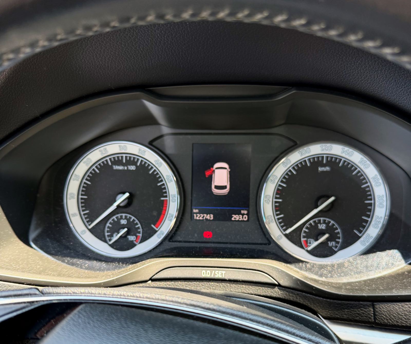 Škoda Karoq 1.6 TDI DSG Style 2021.godište HR vozilo,uredno održavano, fotografija 11