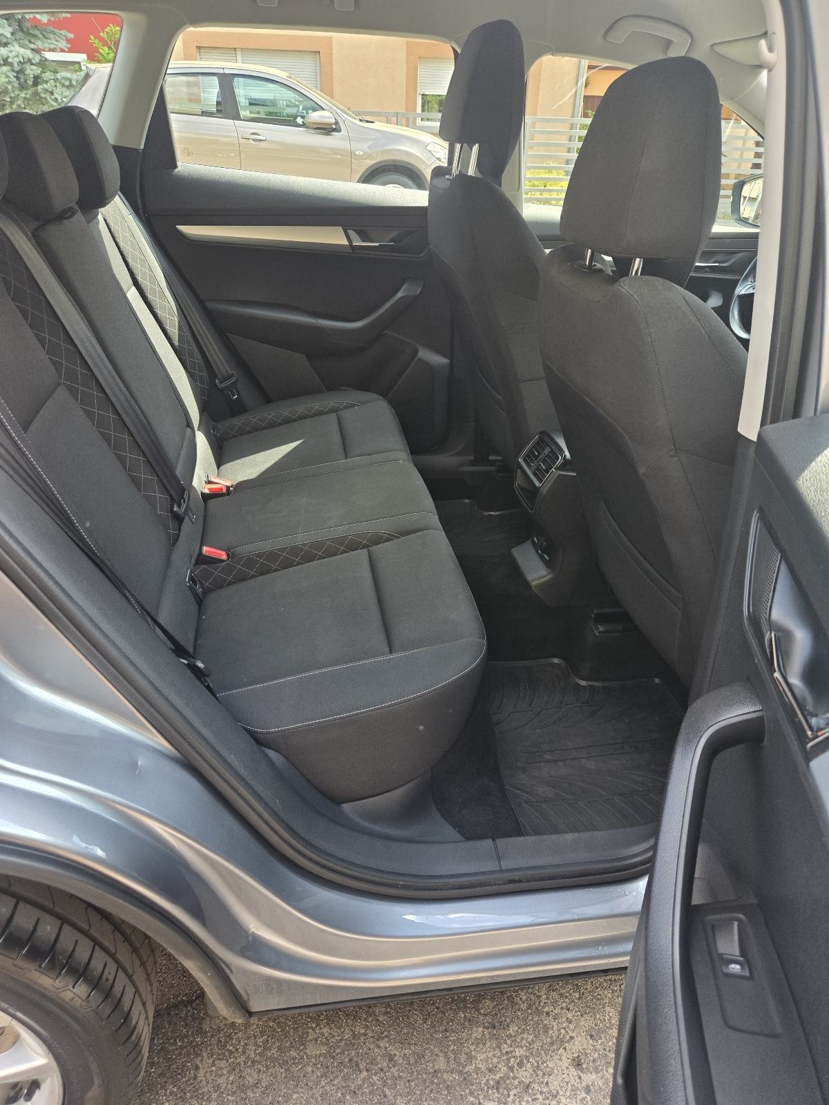 Škoda Karoq 1,6 DSG 1god.reg, fotografija 5