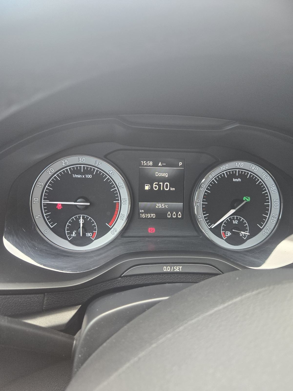 Škoda Karoq 1,6 DSG 1god.reg, fotografija 9