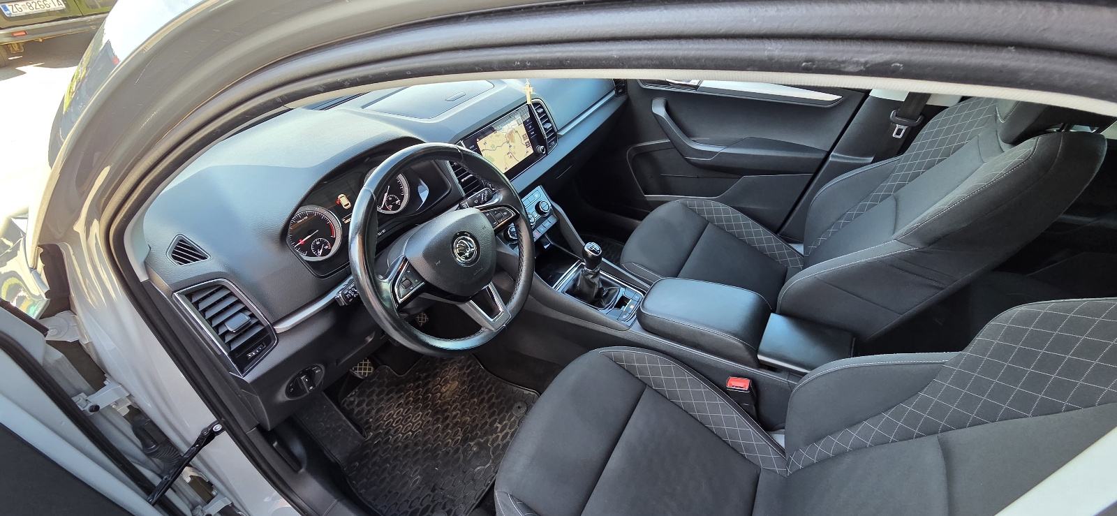 Škoda Karoq 1,6, fotografija 8