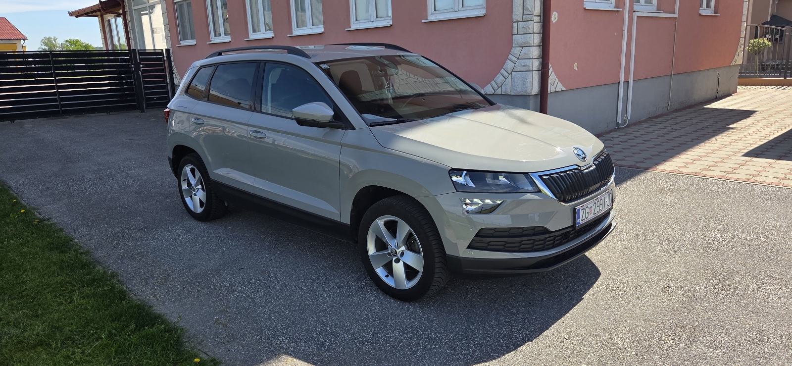 Škoda Karoq 1,6, fotografija 6