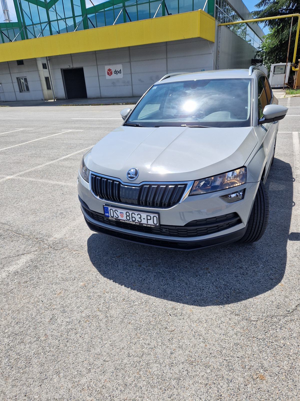 Škoda Karoq 1,6, fotografija 1