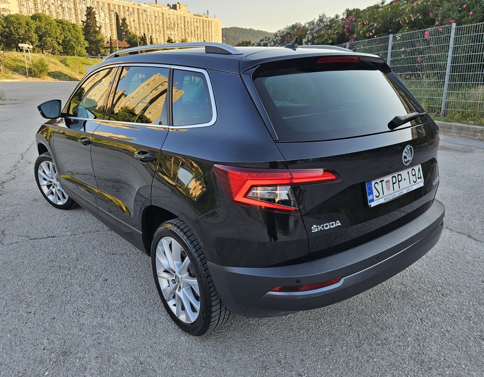 ŠKODA KAROQ 1,6 TDI • AUTOMATIK DSG • FULL OPREMA STYLE • JAMSTVO, fotografija 7