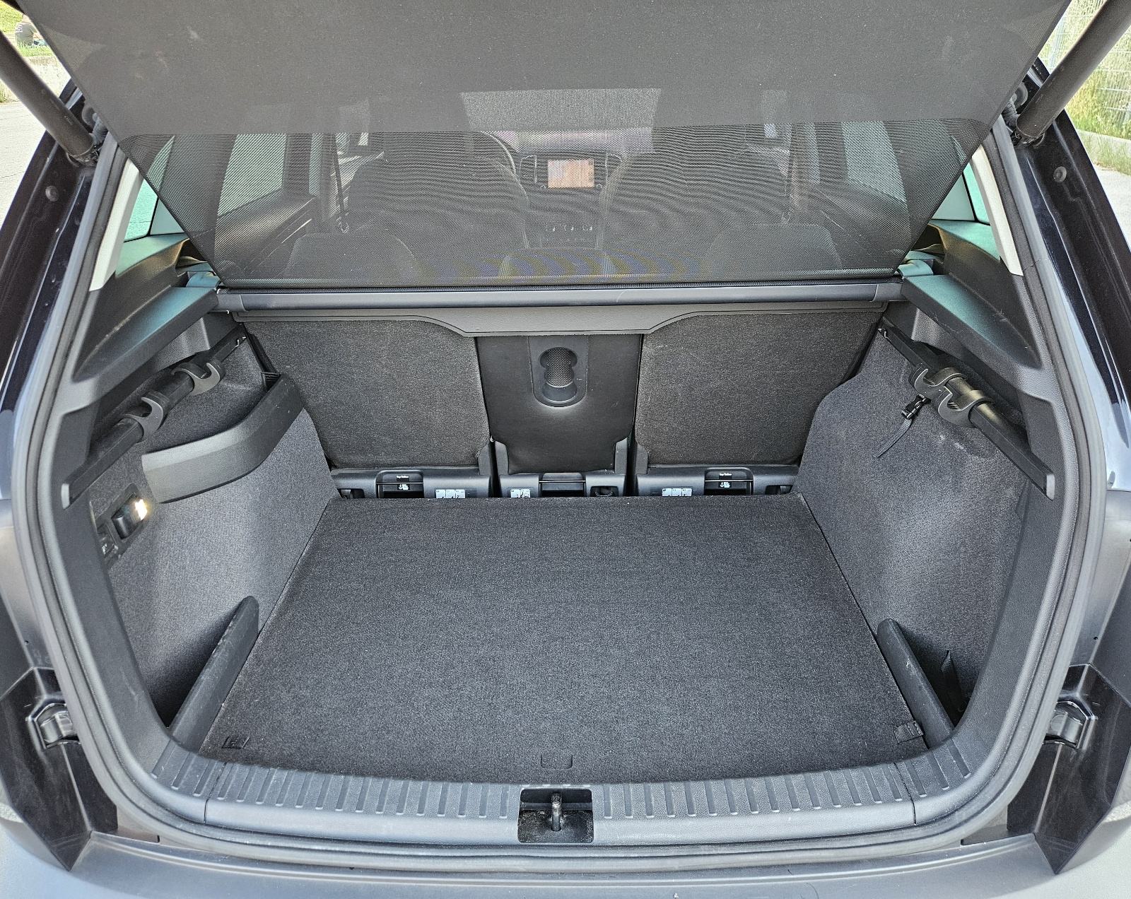ŠKODA KAROQ 1,6 TDI • AUTOMATIK DSG • FULL OPREMA STYLE • JAMSTVO, fotografija 18