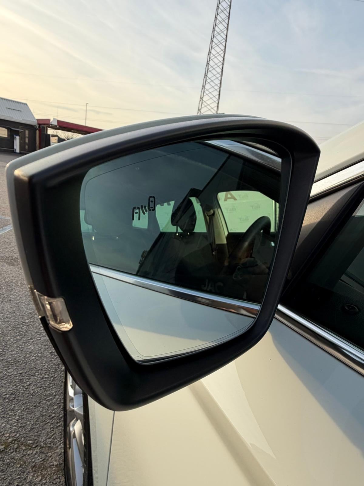 Škoda Karoq 1,6 TDI DSG/FULL LED/NAVI-KAMERA, fotografija 11