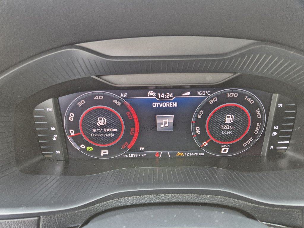 Škoda Karoq 1,6 TDI DSG SPORTLINE, VIRTUAL, NAVI, KAMERA, TEMPOMAT, fotografija 18