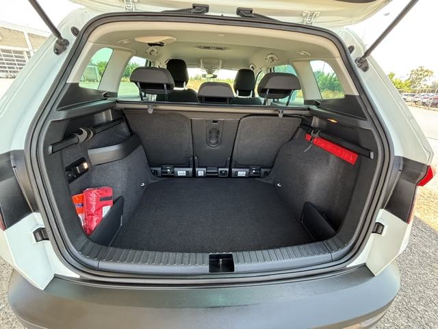 Škoda Karoq 1,6 TDI DSG STYLE, NAVIGACIJA, KAMERA, GRIJANJE SJEDALA, fotografija 13