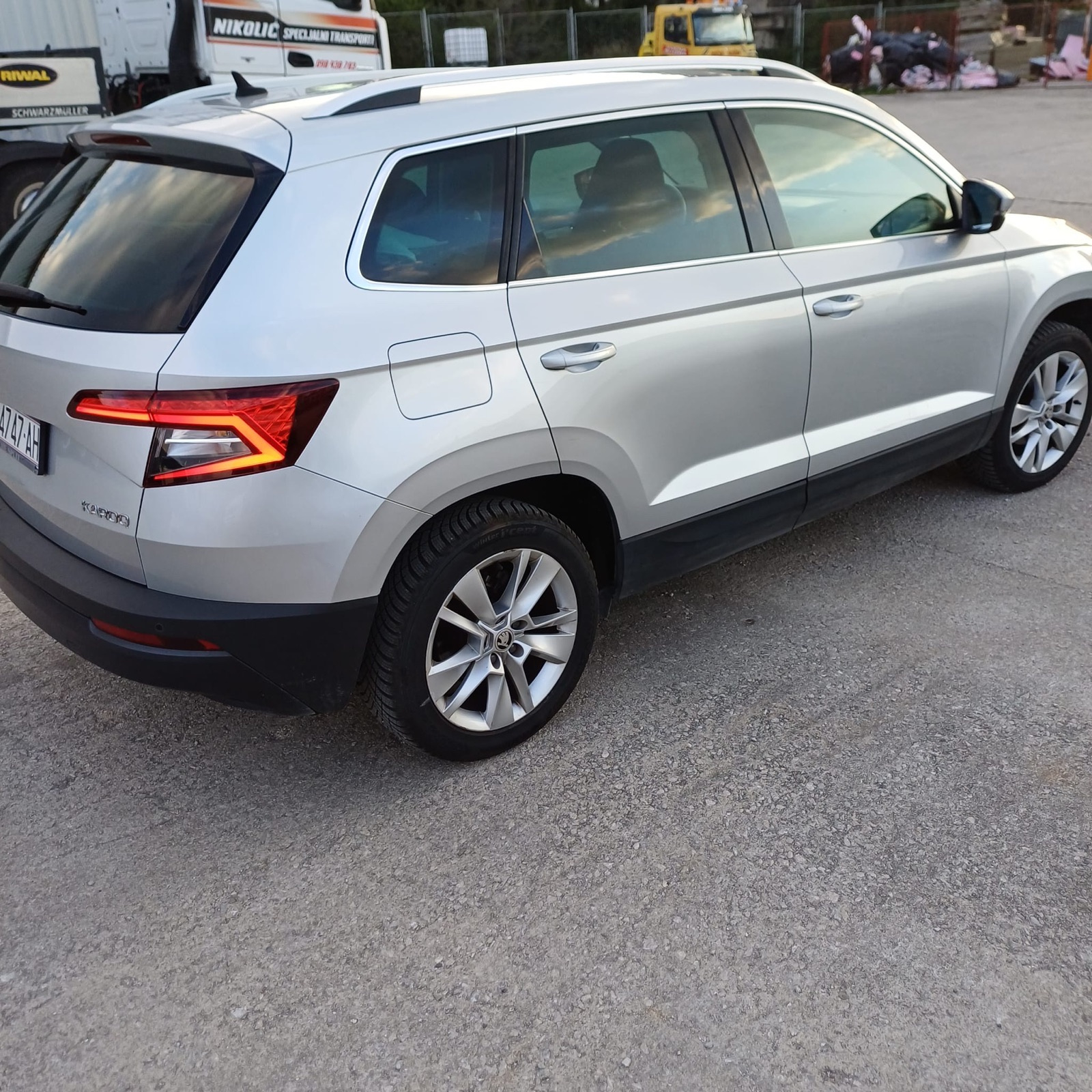 Škoda Karoq 1,6 TDI EDITION PLUS samo 101954km, pogled izvana - slika 2