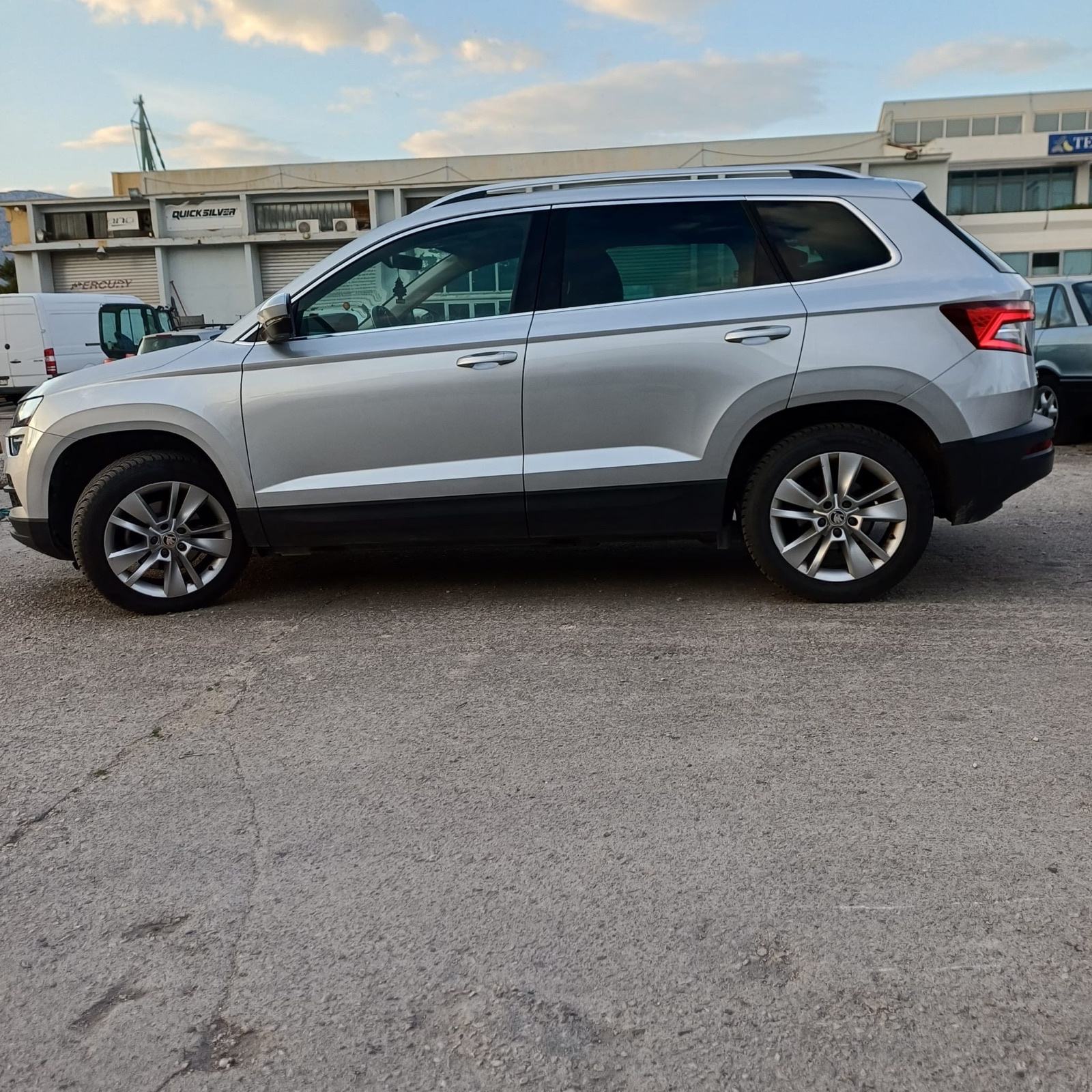 Škoda Karoq 1,6 TDI EDITION PLUS samo 101954km, fotografija 11