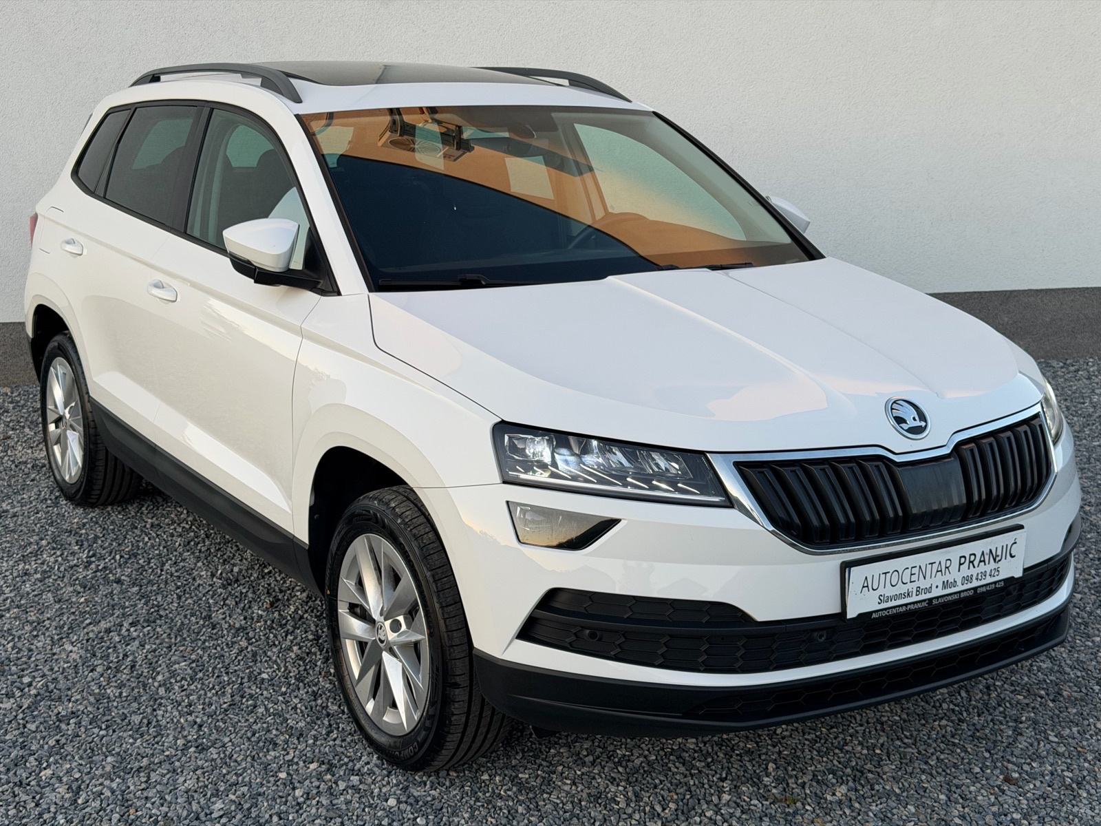 Škoda Karoq 1,6 TDI kamera/xenon/led/panorama//veliki sevis//jamstvo//, fotografija 4