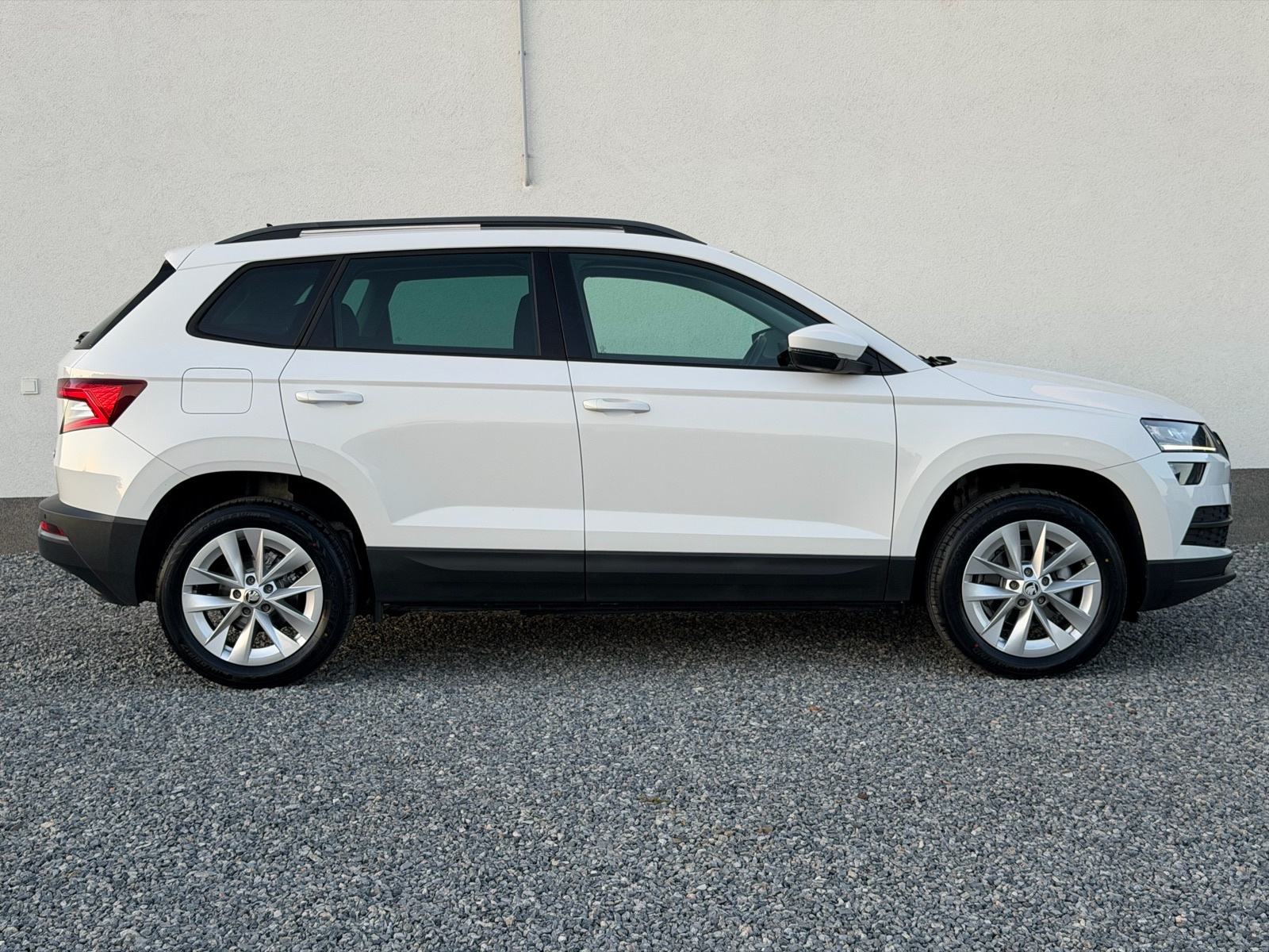 Škoda Karoq 1,6 TDI kamera/xenon/led/panorama//veliki sevis//jamstvo//, fotografija 5