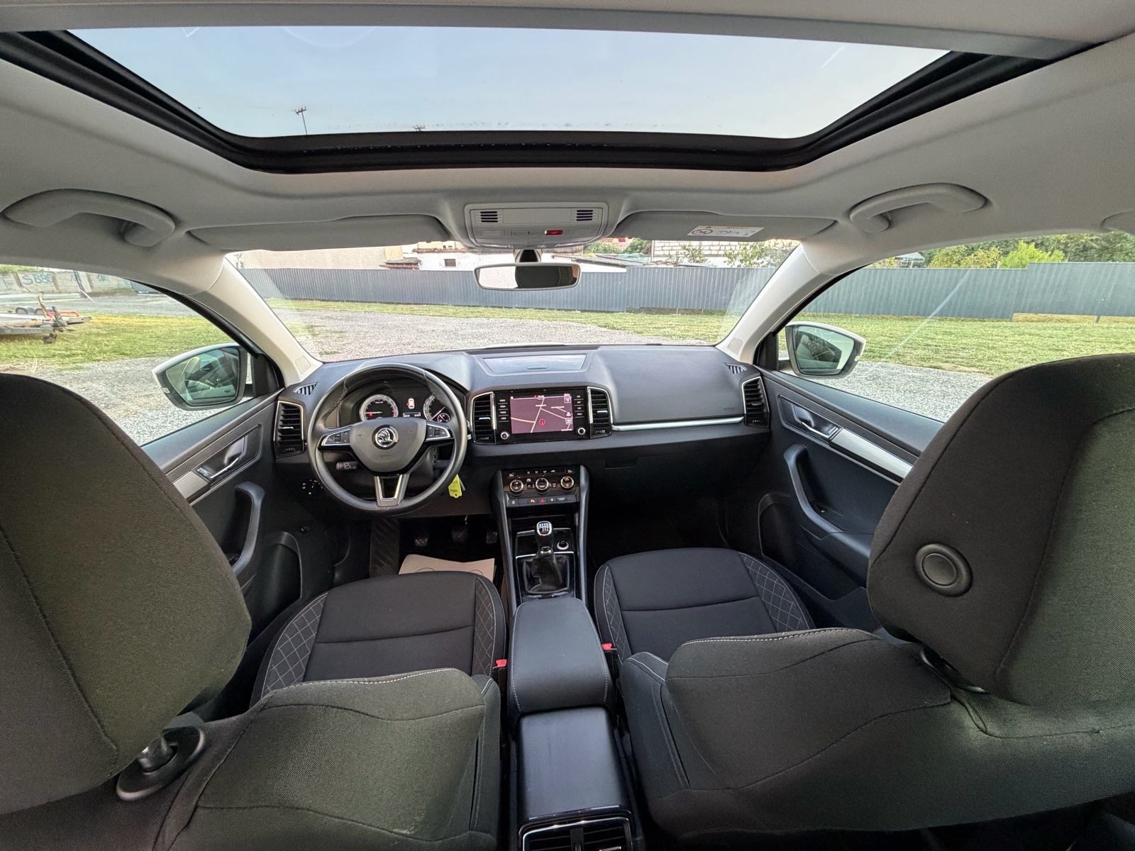 Škoda Karoq 1,6 TDI kamera/xenon/led/panorama//veliki sevis//jamstvo//, fotografija 9