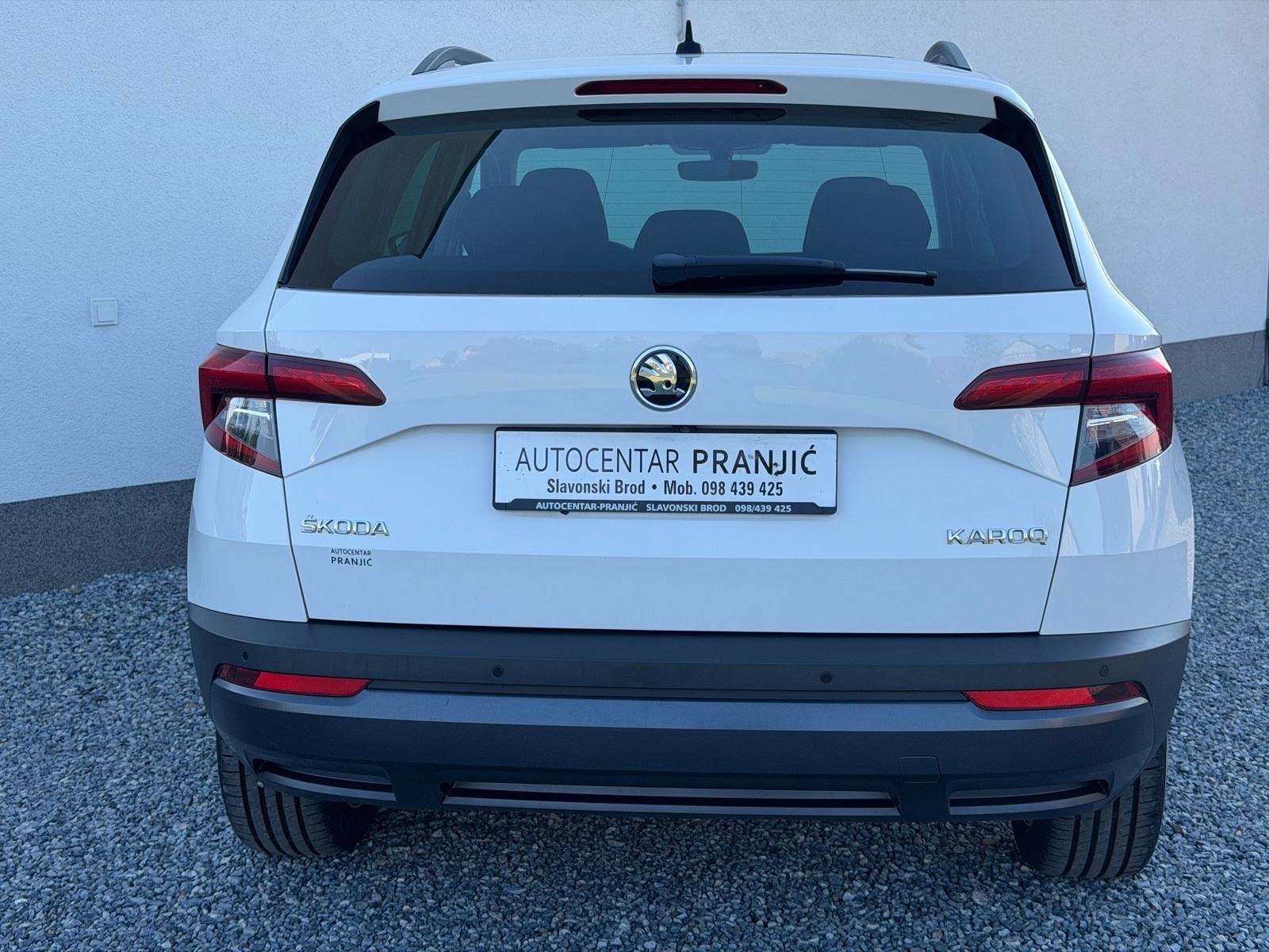 Škoda Karoq 1,6 TDI kamera/xenon/led/panorama//veliki sevis//jamstvo//, fotografija 8