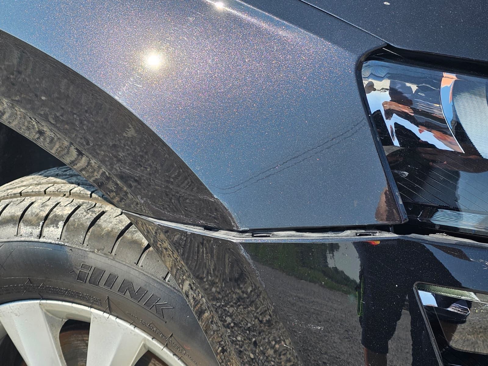 SKODA KAROQ 1.6 TDI-oštećeno vozilo, fotografija 12