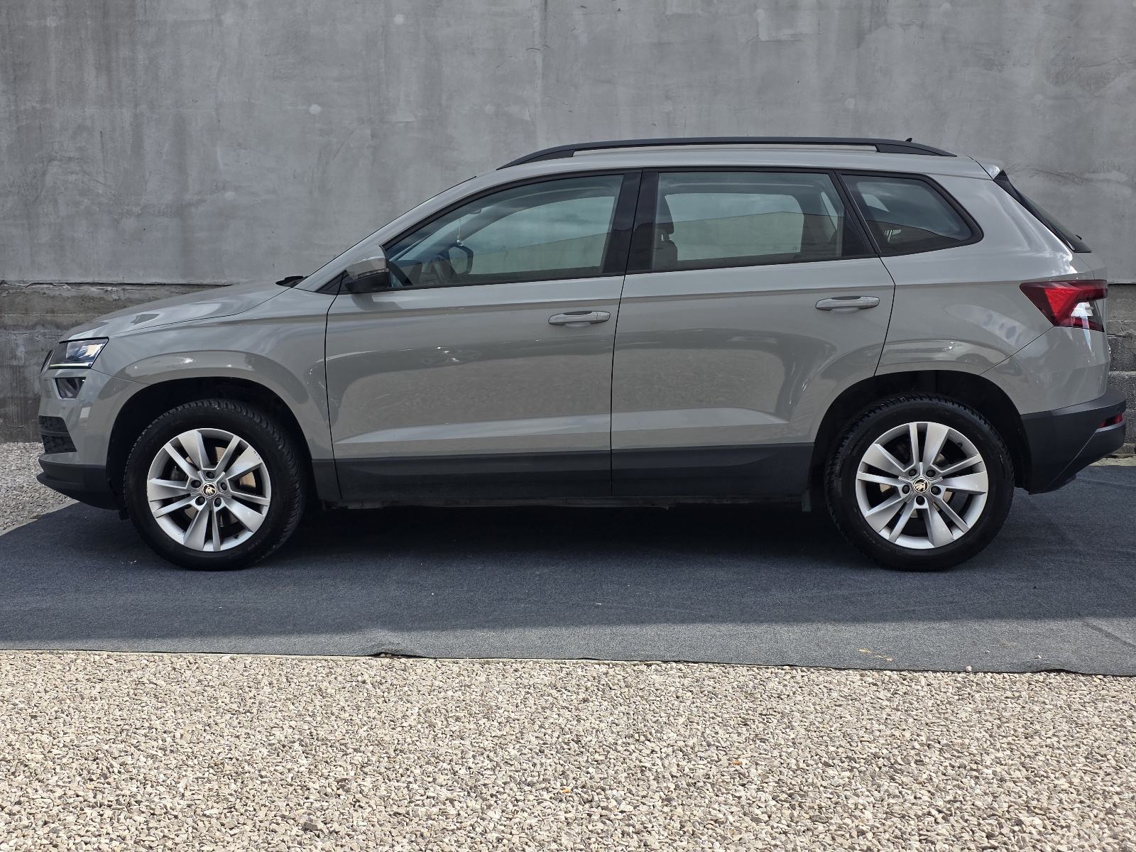 Škoda Karoq 1,6 TDI Servisna LED Kamera Navigacija Jamstvo 12 mj, fotografija 9