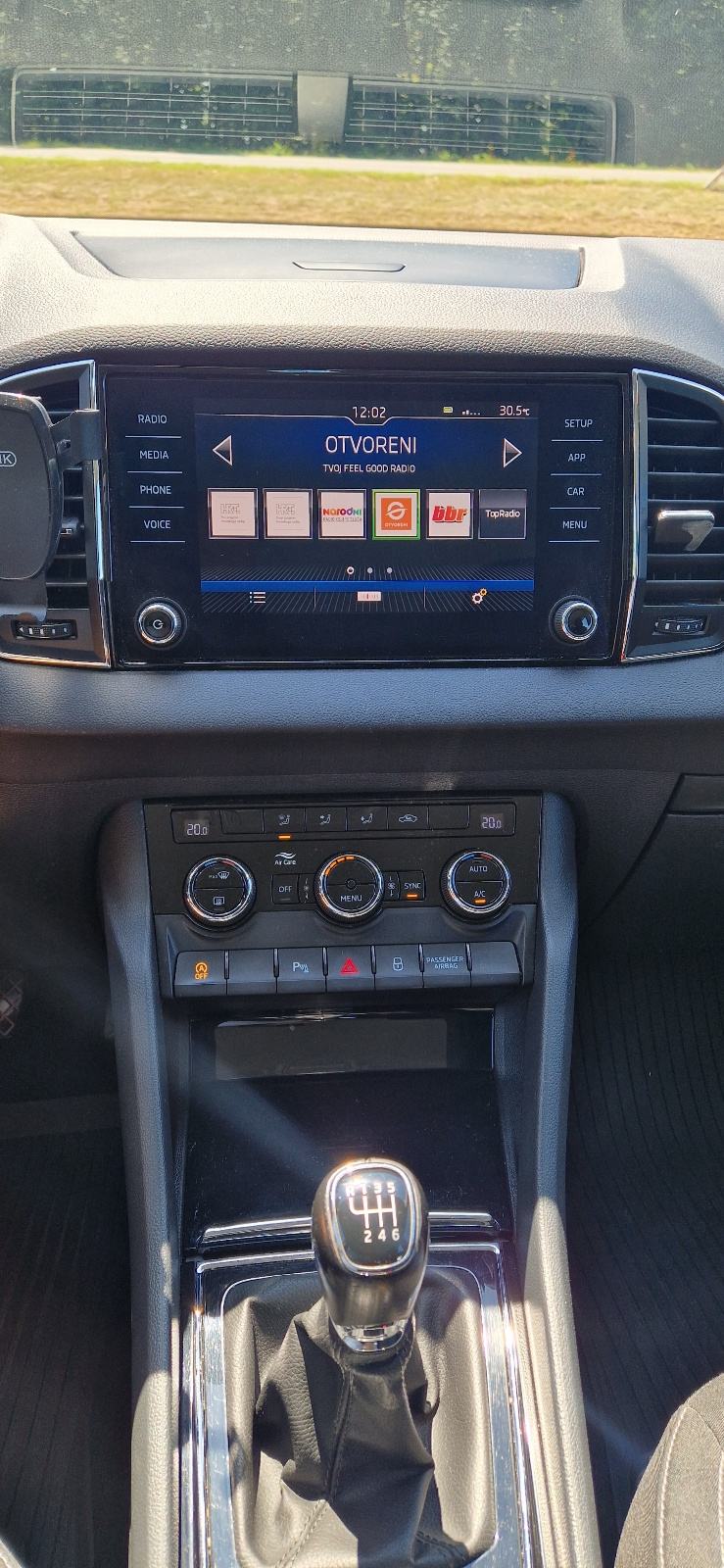 Škoda Karoq 1,6 tdi, fotografija 12