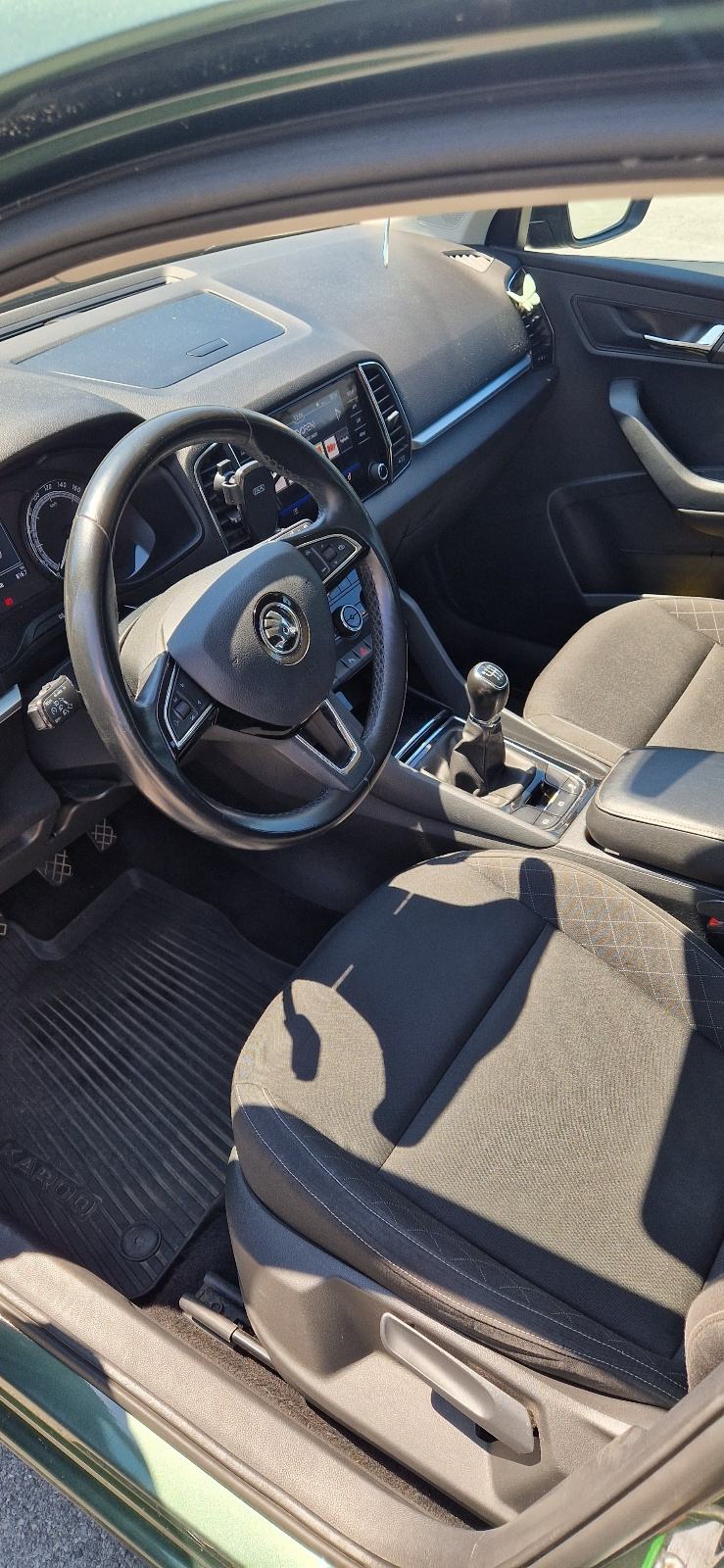 Škoda Karoq 1,6 tdi, fotografija 8
