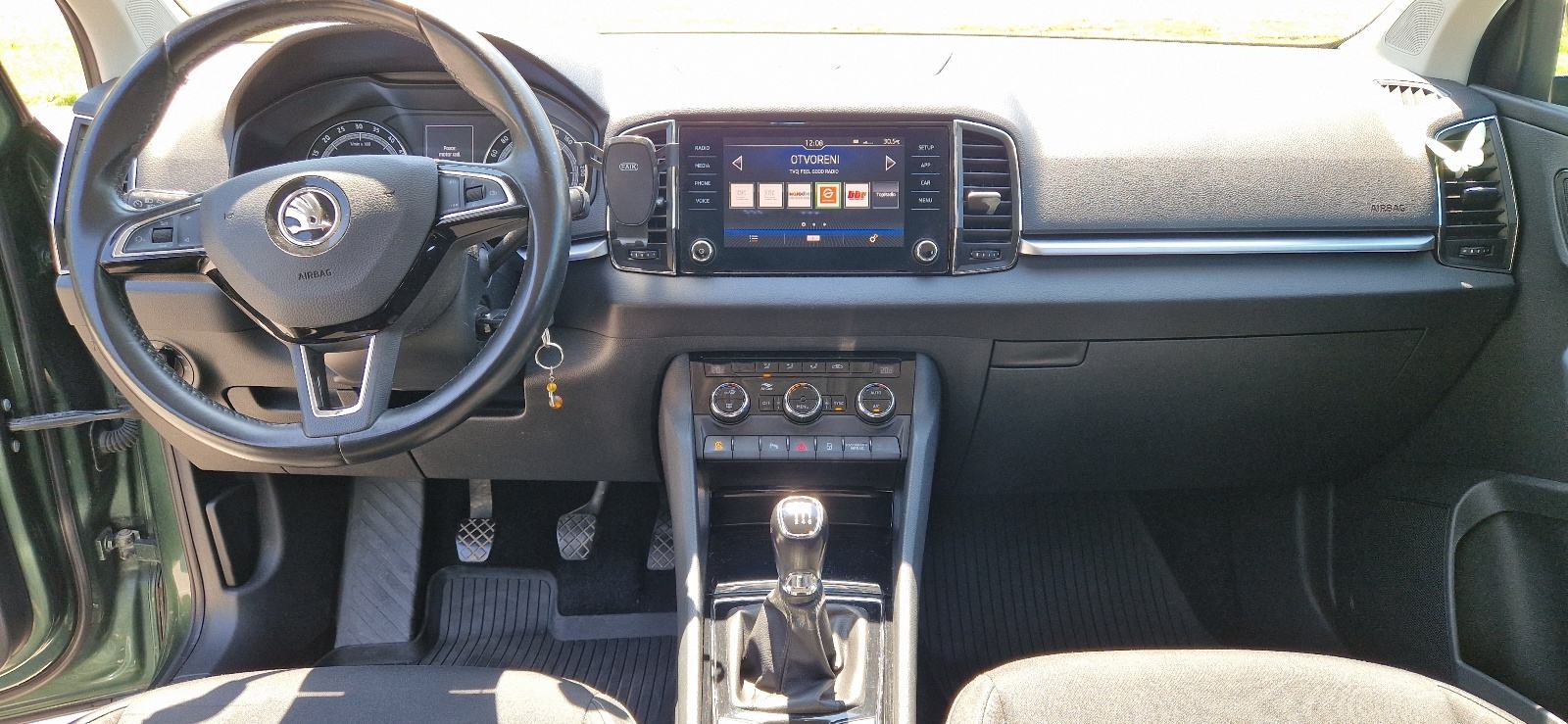 Škoda Karoq 1,6 tdi, fotografija 9