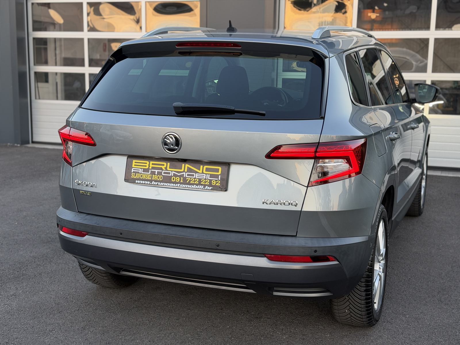 Škoda Karoq 1,6 TDI DSG/STYLE/XENON/LED/ACC/NAVI/KAMERA, fotografija 6