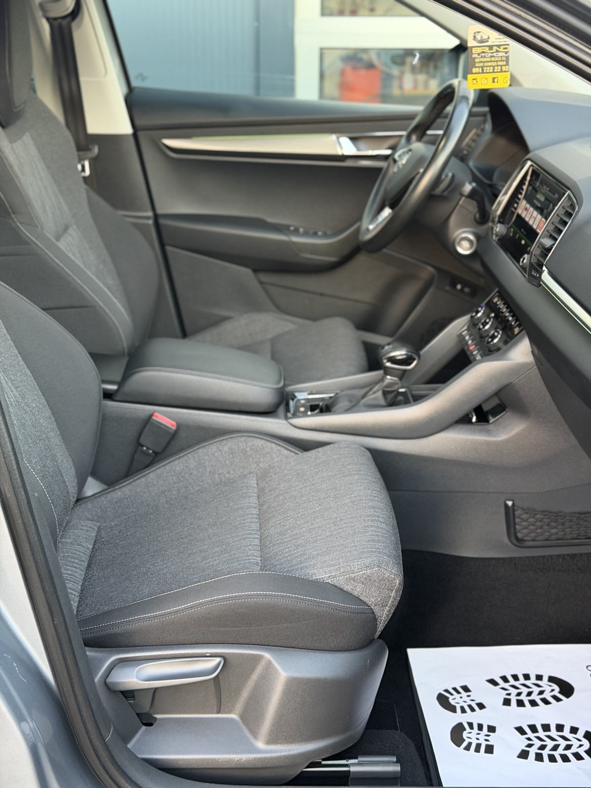 Škoda Karoq 1,6 TDI DSG/STYLE/XENON/LED/ACC/NAVI/KAMERA, fotografija 11