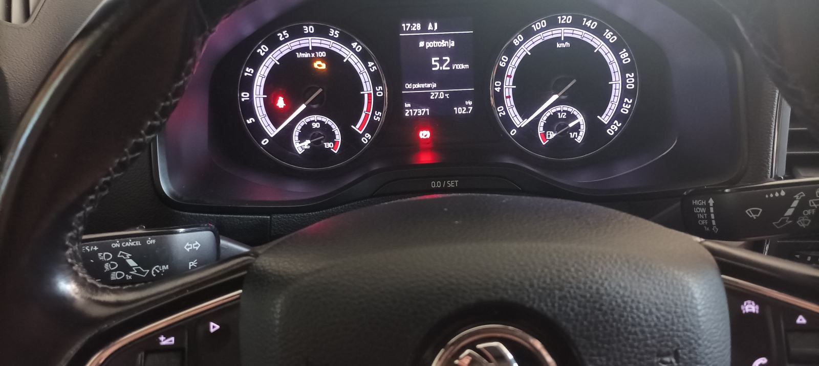 Škoda Karoq 1,6 TDI, fotografija 4