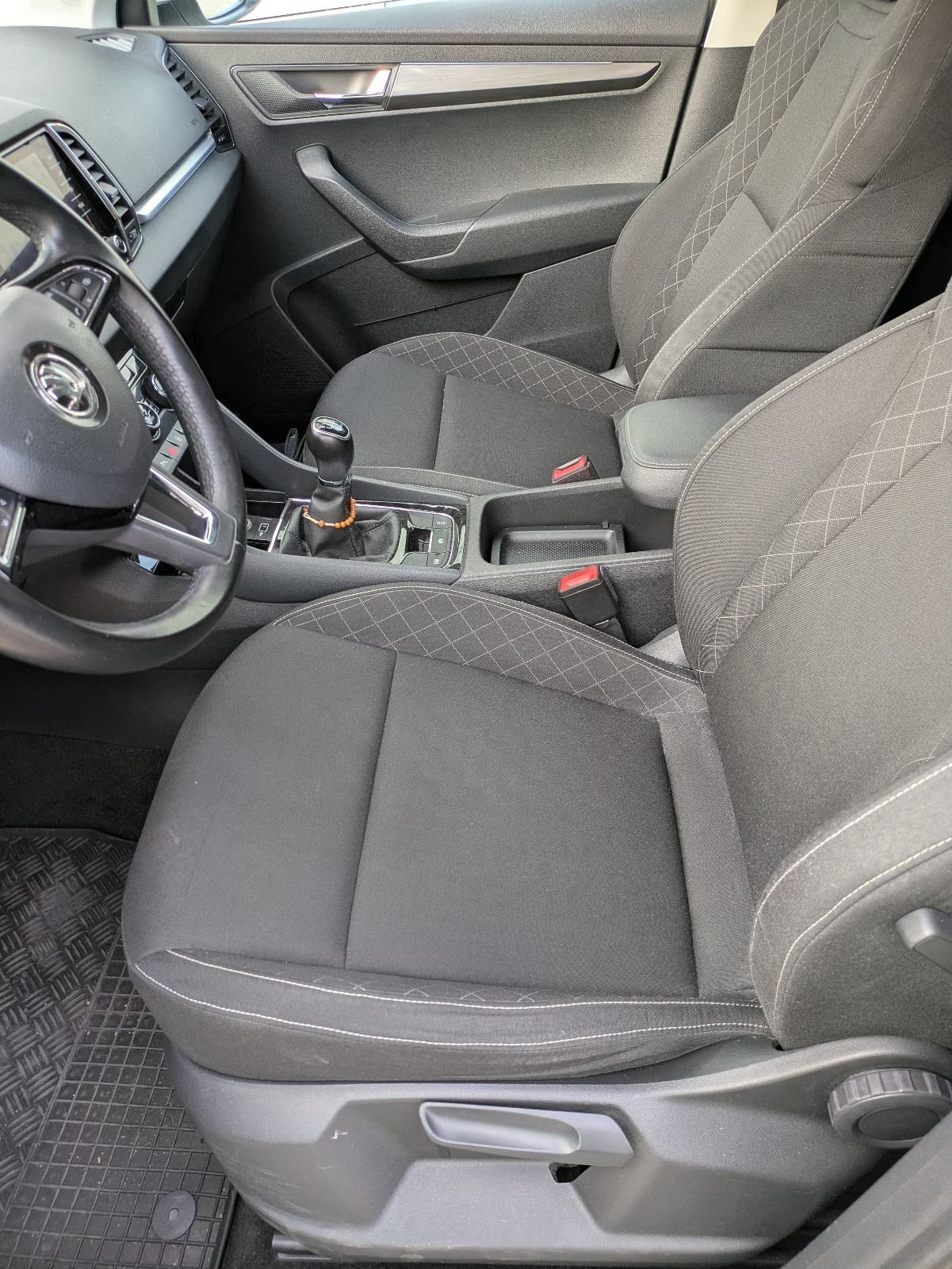 Škoda Karoq 1,6 TDI, fotografija 11
