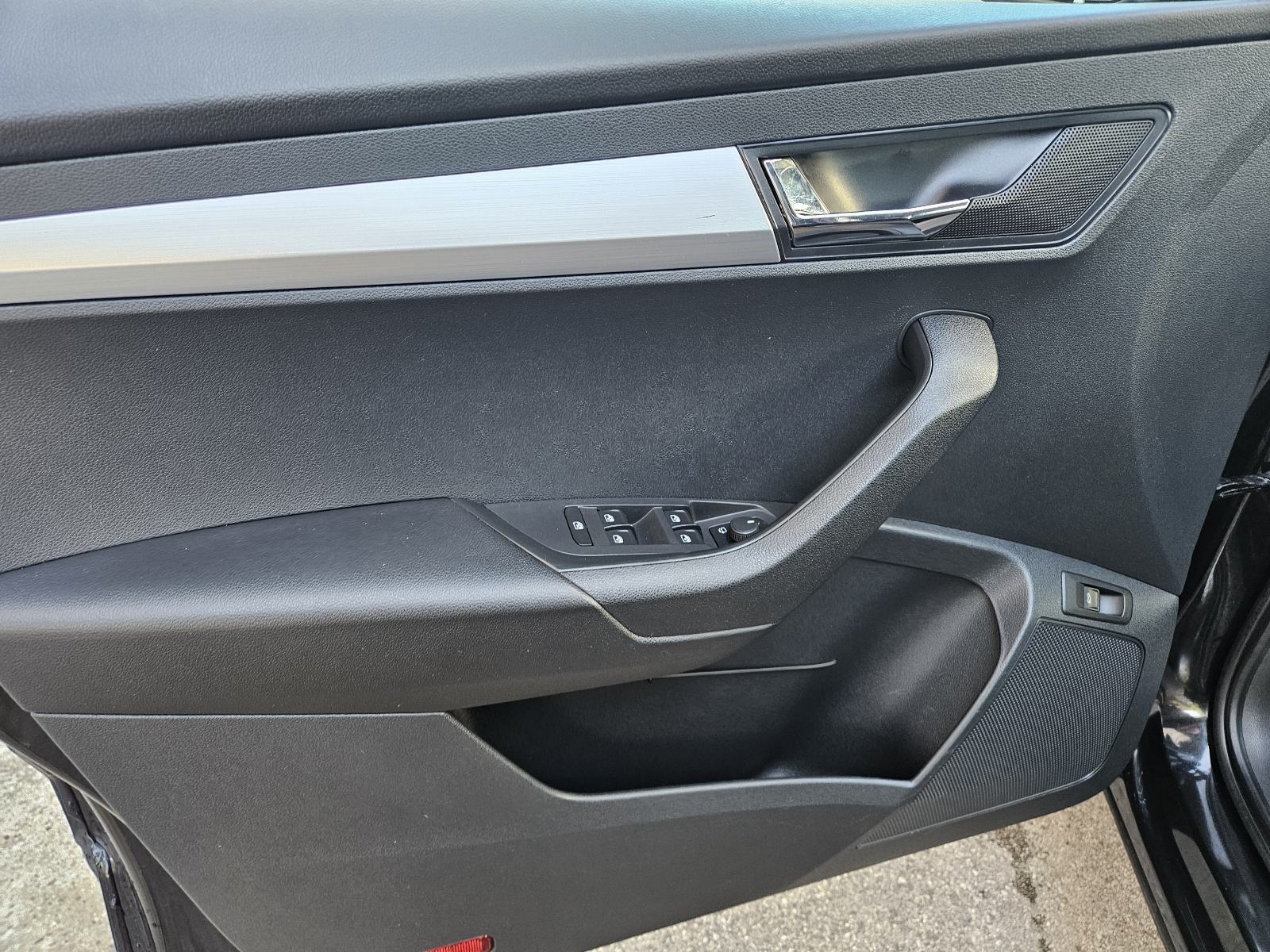Škoda Karoq 1,6 TDI, fotografija 11