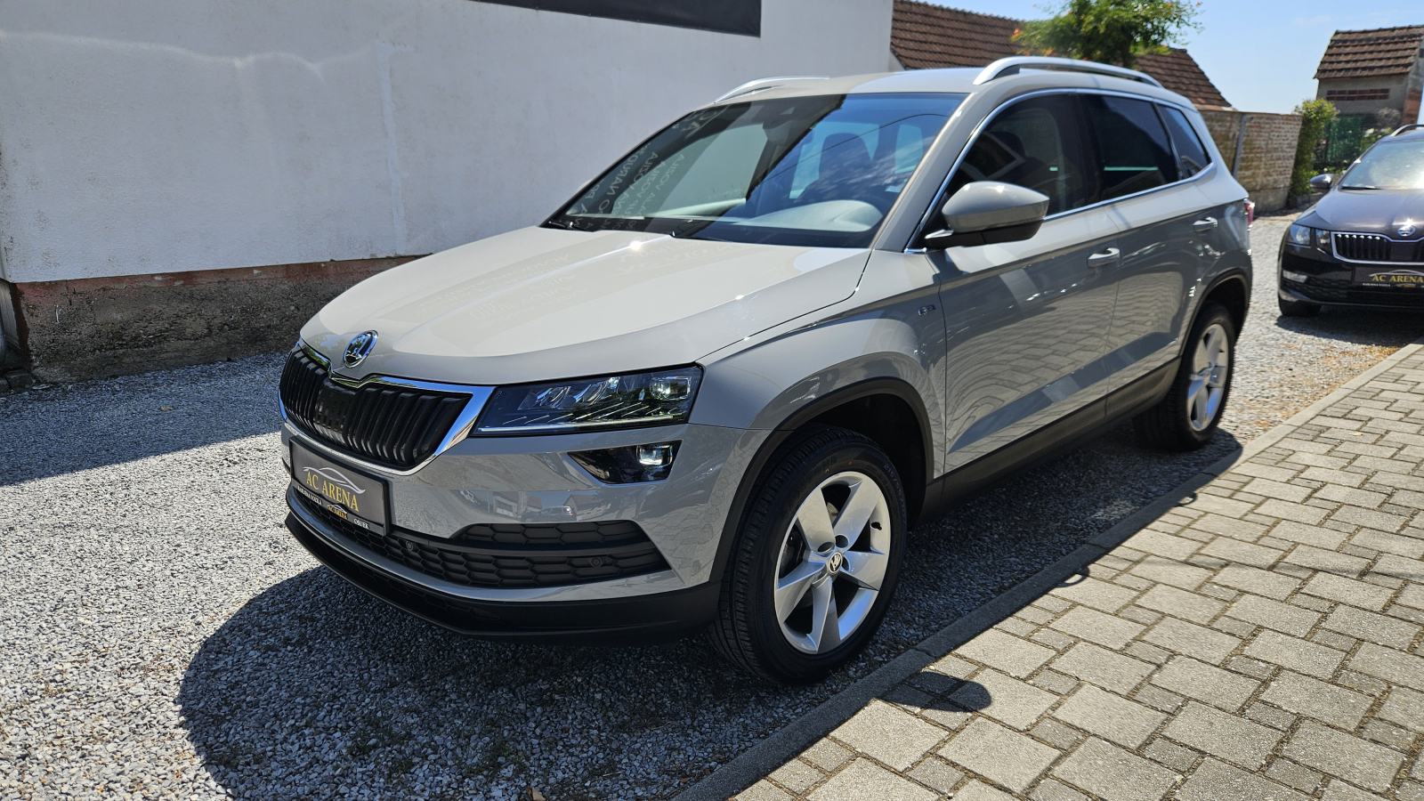 Škoda Karoq 1.6 TDI●Soleil●Matrix full led●Navi●Servisna, pogled izvana - slika 3