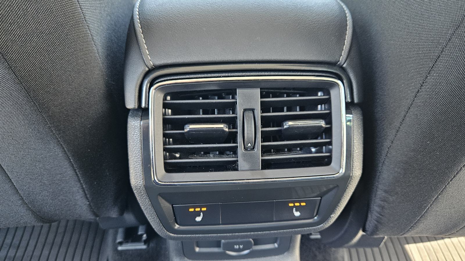 Škoda Karoq 1.6 TDI●Soleil●Matrix full led●Navi●Servisna, fotografija 20