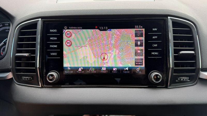 ŠKODA KAROQ 1.6 TDI *SPORTLINE*1.VL*HR AUTO*SERVISNA* GARANCIJA 1G*, fotografija 14