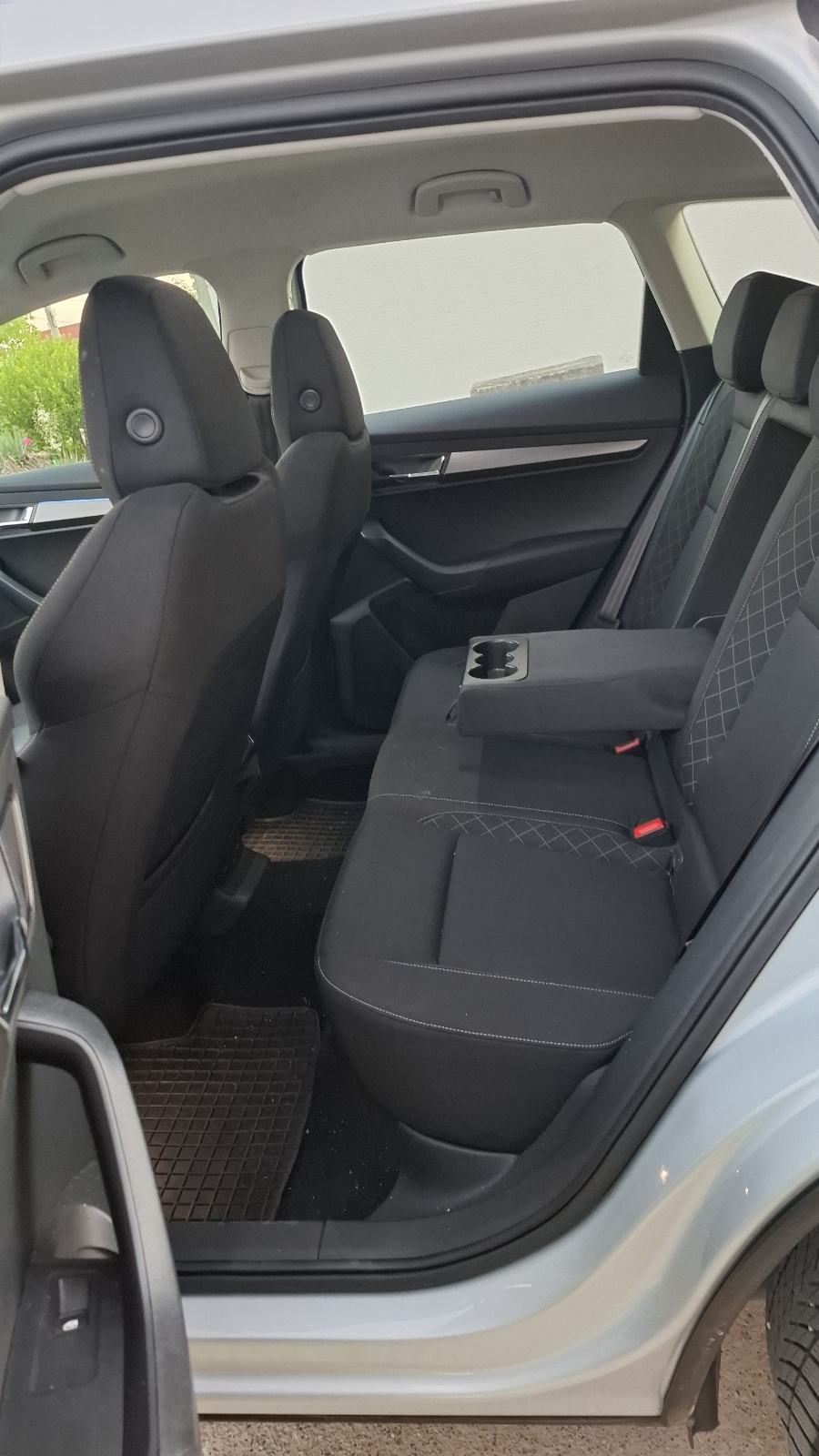 Škoda Karoq 1,6tdi automatik, fotografija 10
