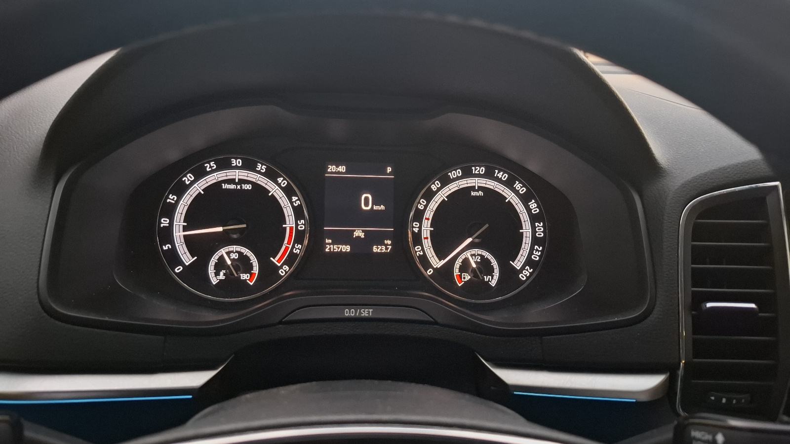 Škoda Karoq 1,6tdi automatik, fotografija 12