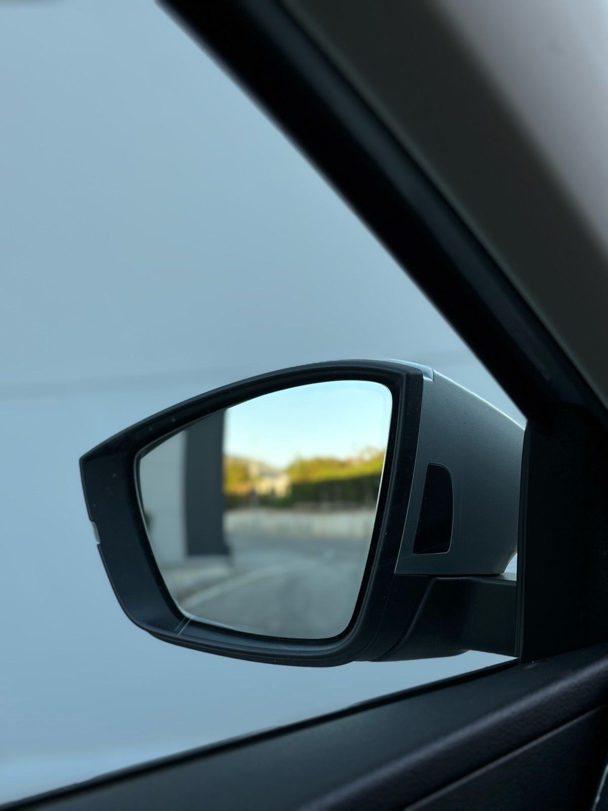 Škoda Karoq 1,6tdi automatik, fotografija 10