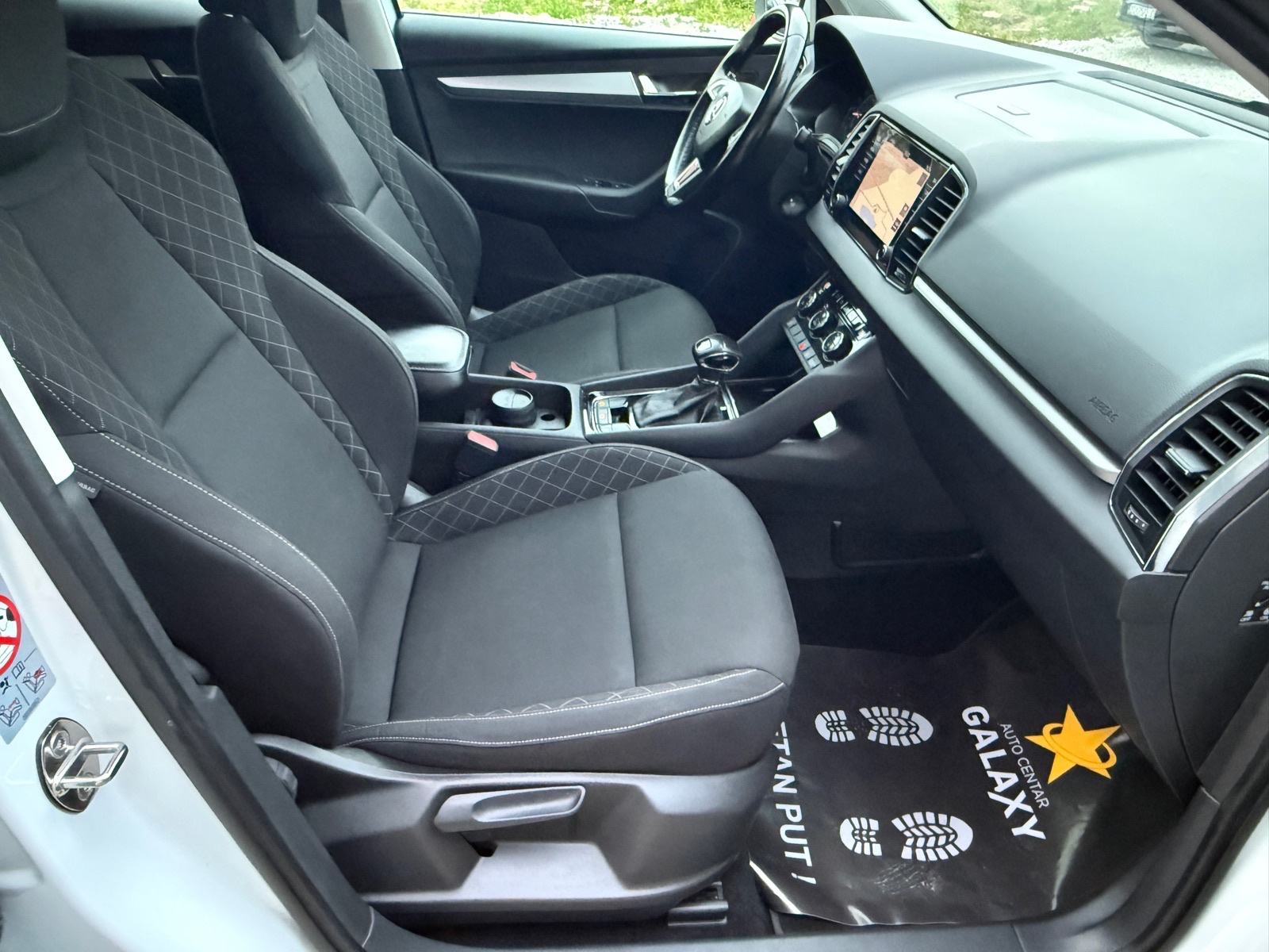 Škoda Karoq 1,6tdi automatik✅STYLE✅VELIKI SERVIS✅GARANCIJA 12mj✅, fotografija 15