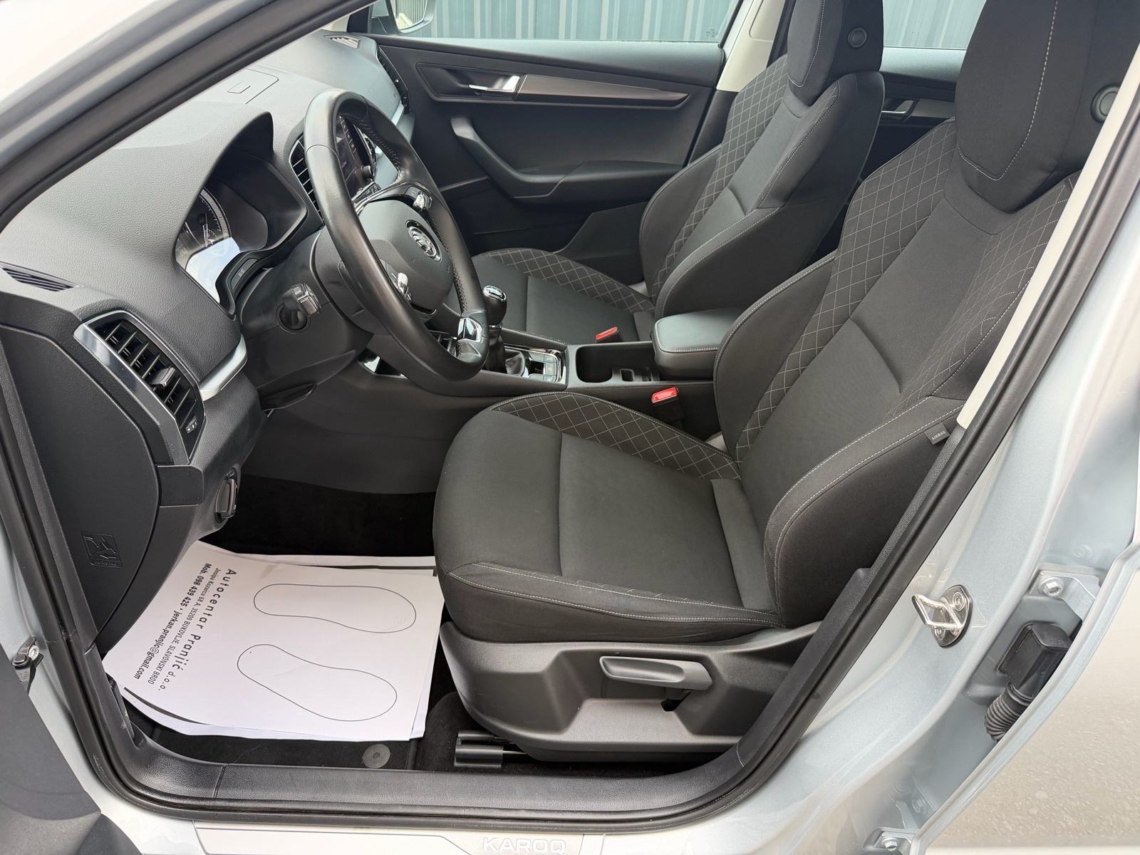 Škoda Karoq 1.6TDI/kamera/navigacija/tempomat/keyless/v.servis, fotografija 14